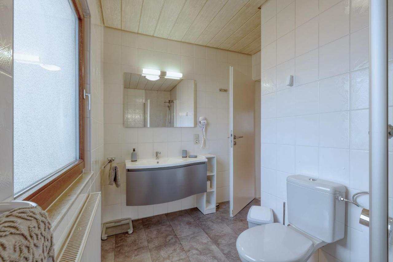 Seepark Kirchheim Ferienhaus Bei Anne Mit Sauna Buitenkant foto